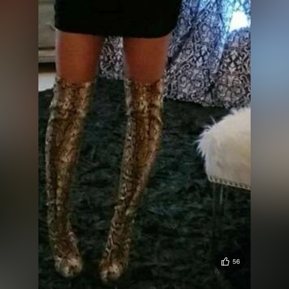 Snake skin thigh high boots - Picture 3 of 4
